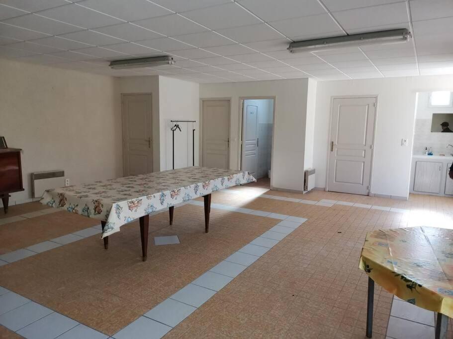 Maison De Campagne Avec Lac Prive Villa Saint-Côme-dʼOlt Dış mekan fotoğraf